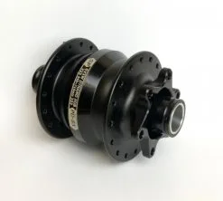 CNC X-Light PD-8X QR15 Disc-Nabendynamo 32L Schwarz [17148]